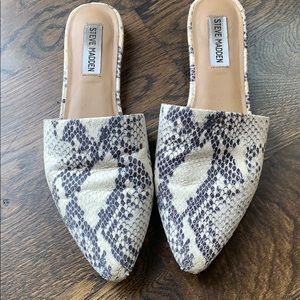 Steve Madden Trace in Natural Snake